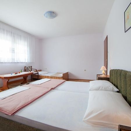 Guest House Hodak Rakovica Zewnętrze zdjęcie