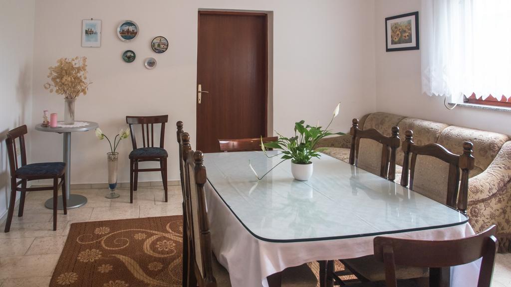 Guest House Hodak Rakovica Zewnętrze zdjęcie