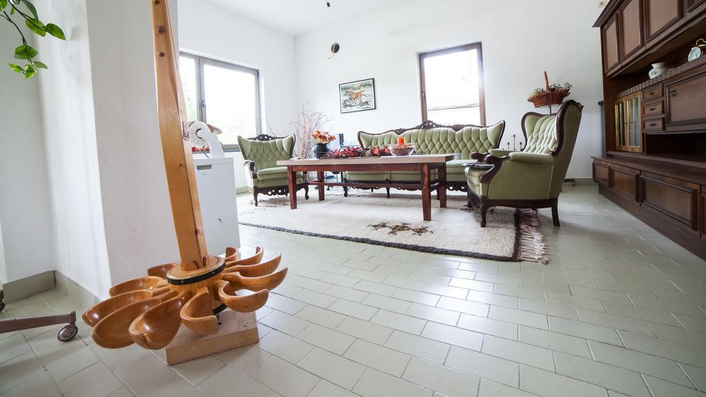 Guest House Hodak Rakovica Zewnętrze zdjęcie