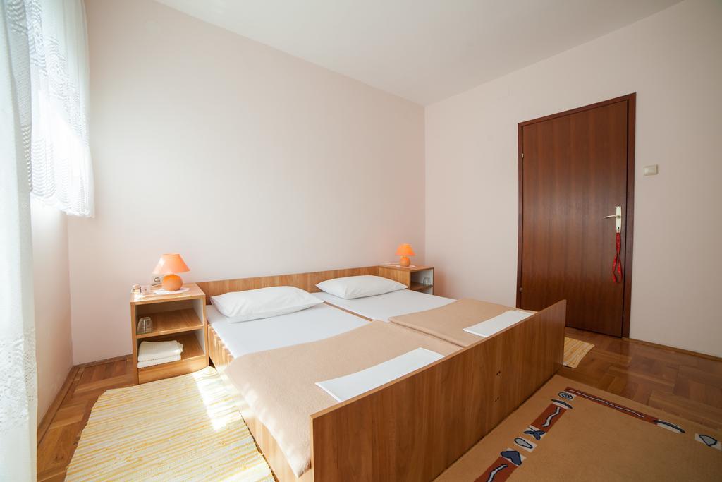 Guest House Hodak Rakovica Zewnętrze zdjęcie