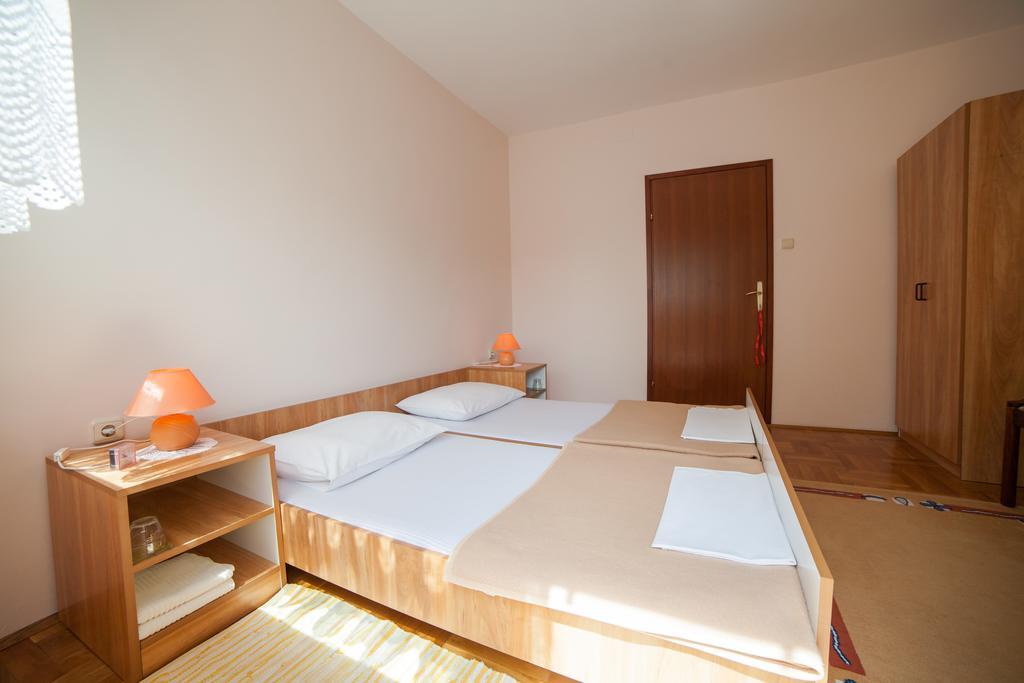 Guest House Hodak Rakovica Zewnętrze zdjęcie