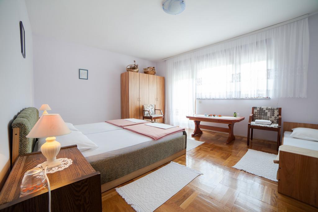 Guest House Hodak Rakovica Zewnętrze zdjęcie